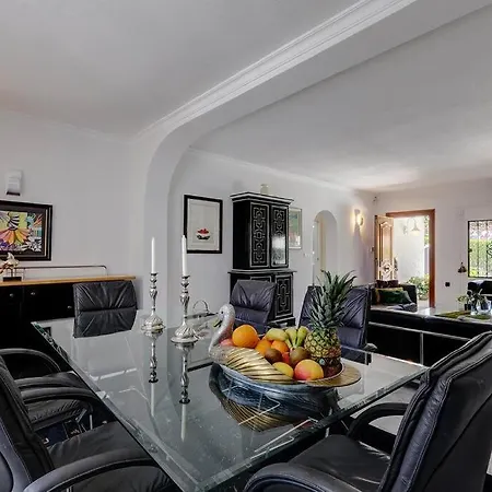 Andalusian Near The With Private Pool And Bbq Feriehus Estepona