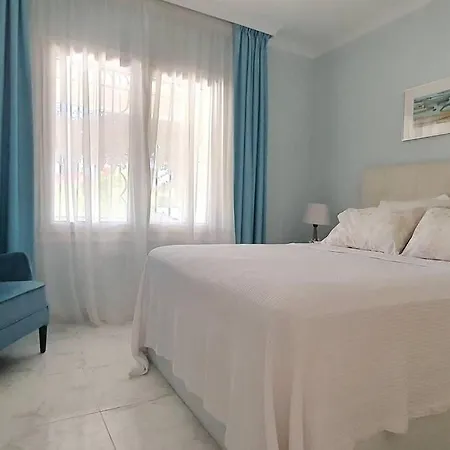 Andalusian Near The With Private Pool And Bbq בית נופש *